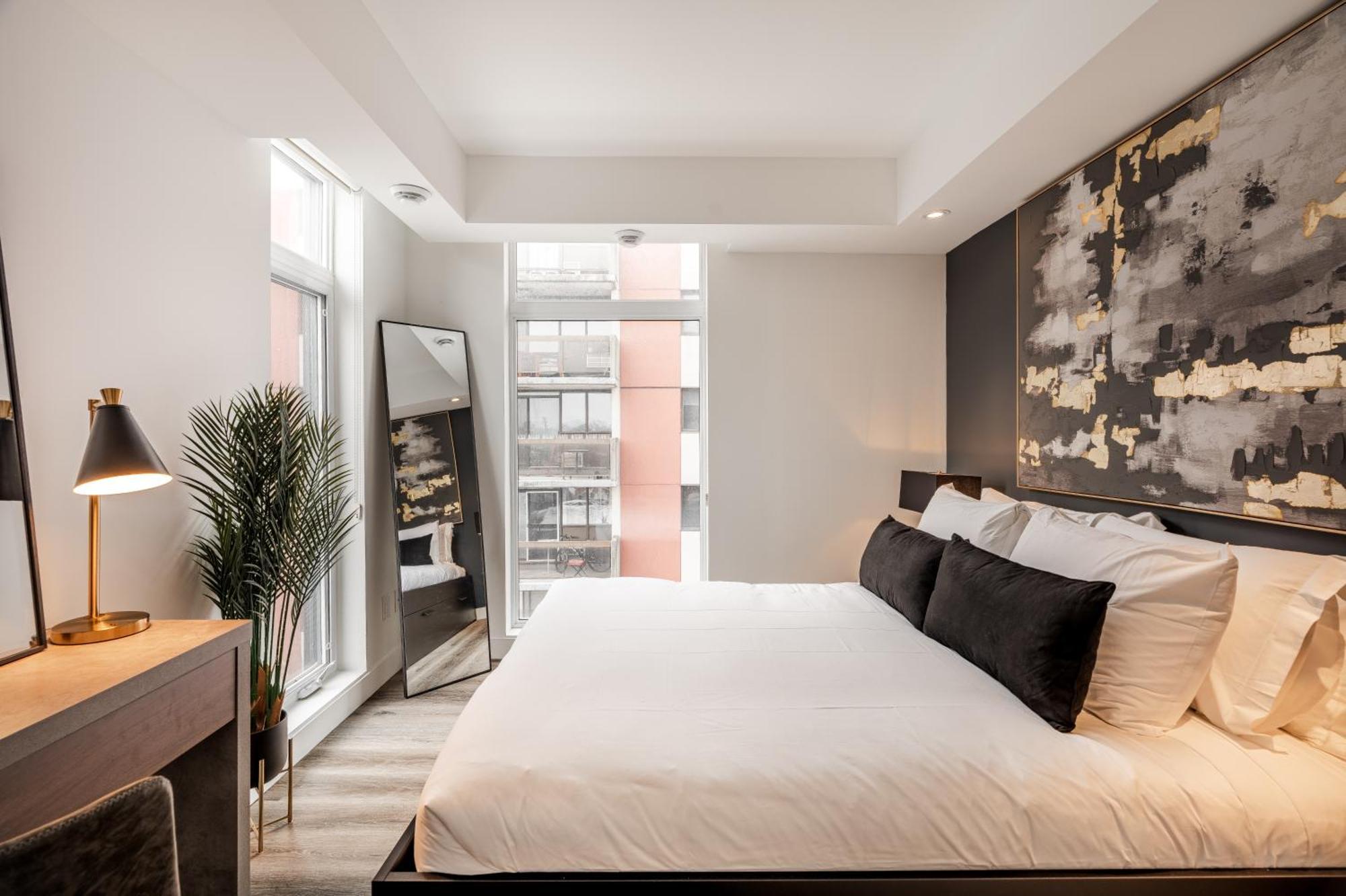 Westview Luxury Suites Оттава Экстерьер фото