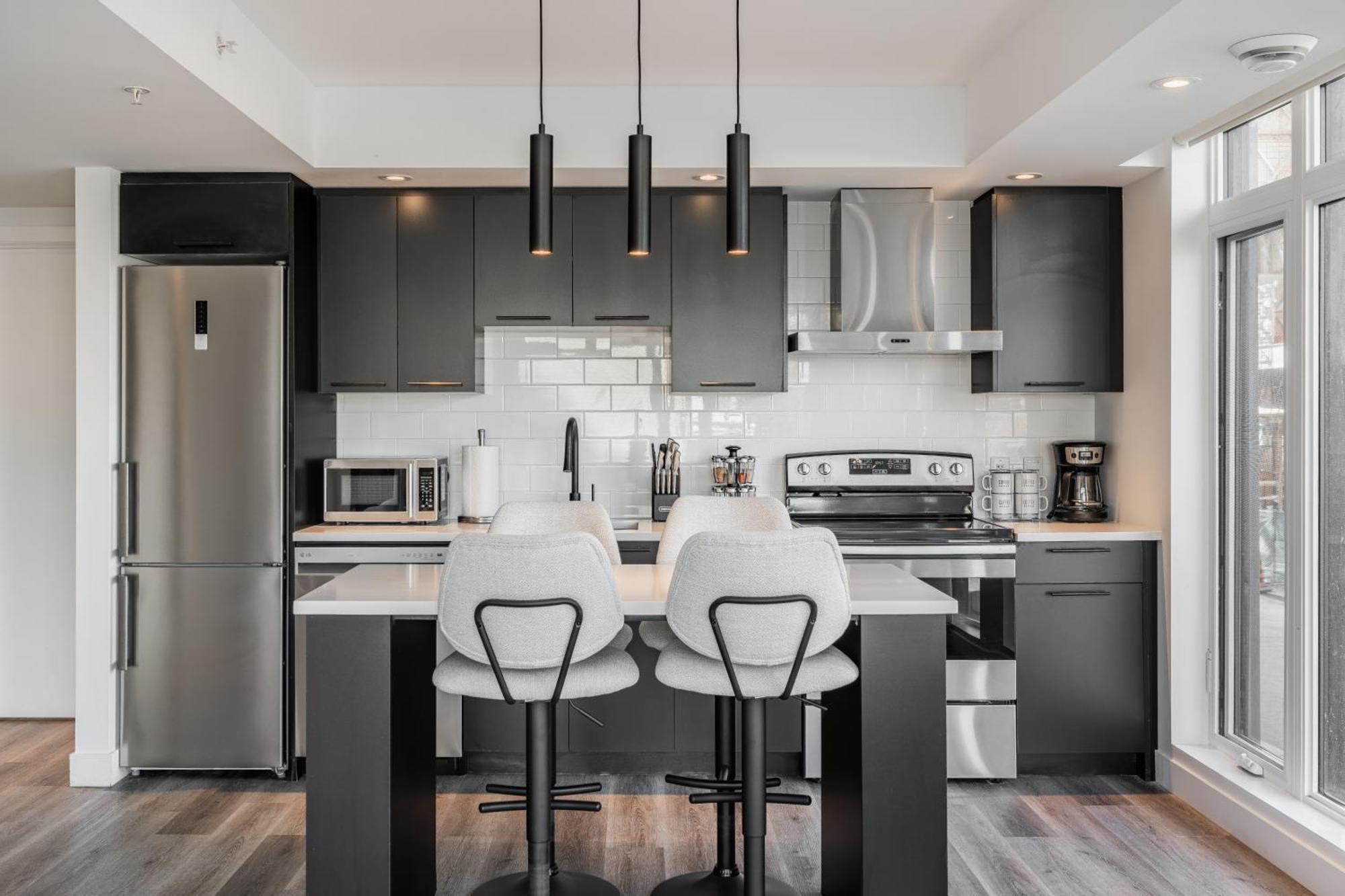 Westview Luxury Suites Оттава Экстерьер фото