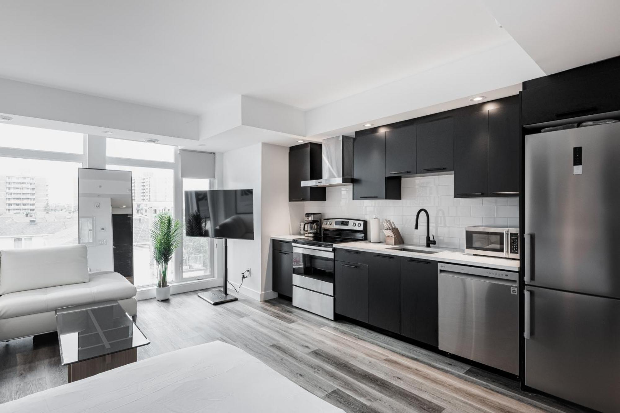 Westview Luxury Suites Оттава Экстерьер фото