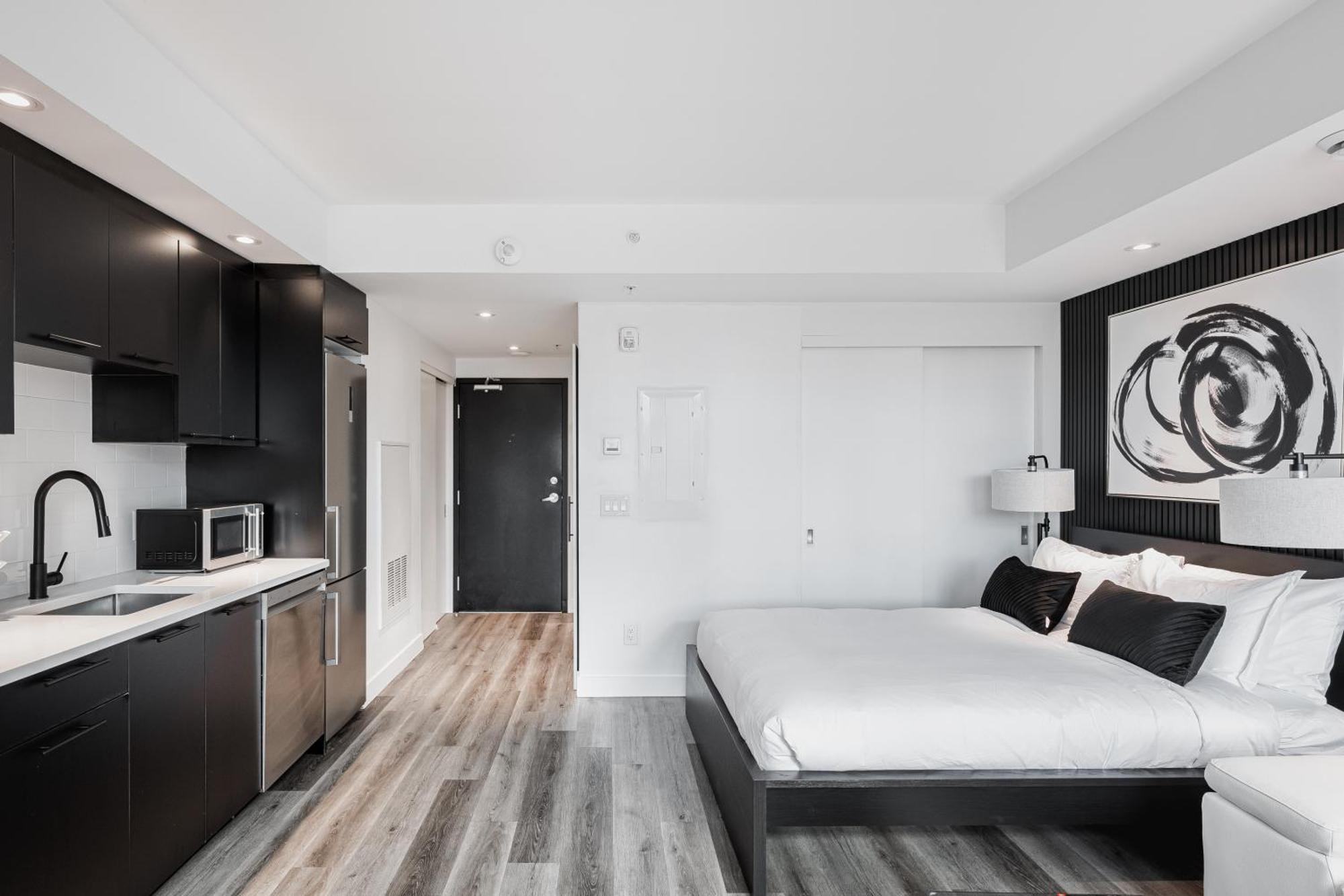 Westview Luxury Suites Оттава Экстерьер фото