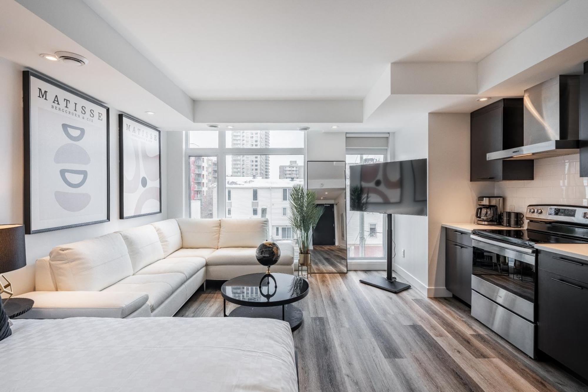 Westview Luxury Suites Оттава Экстерьер фото