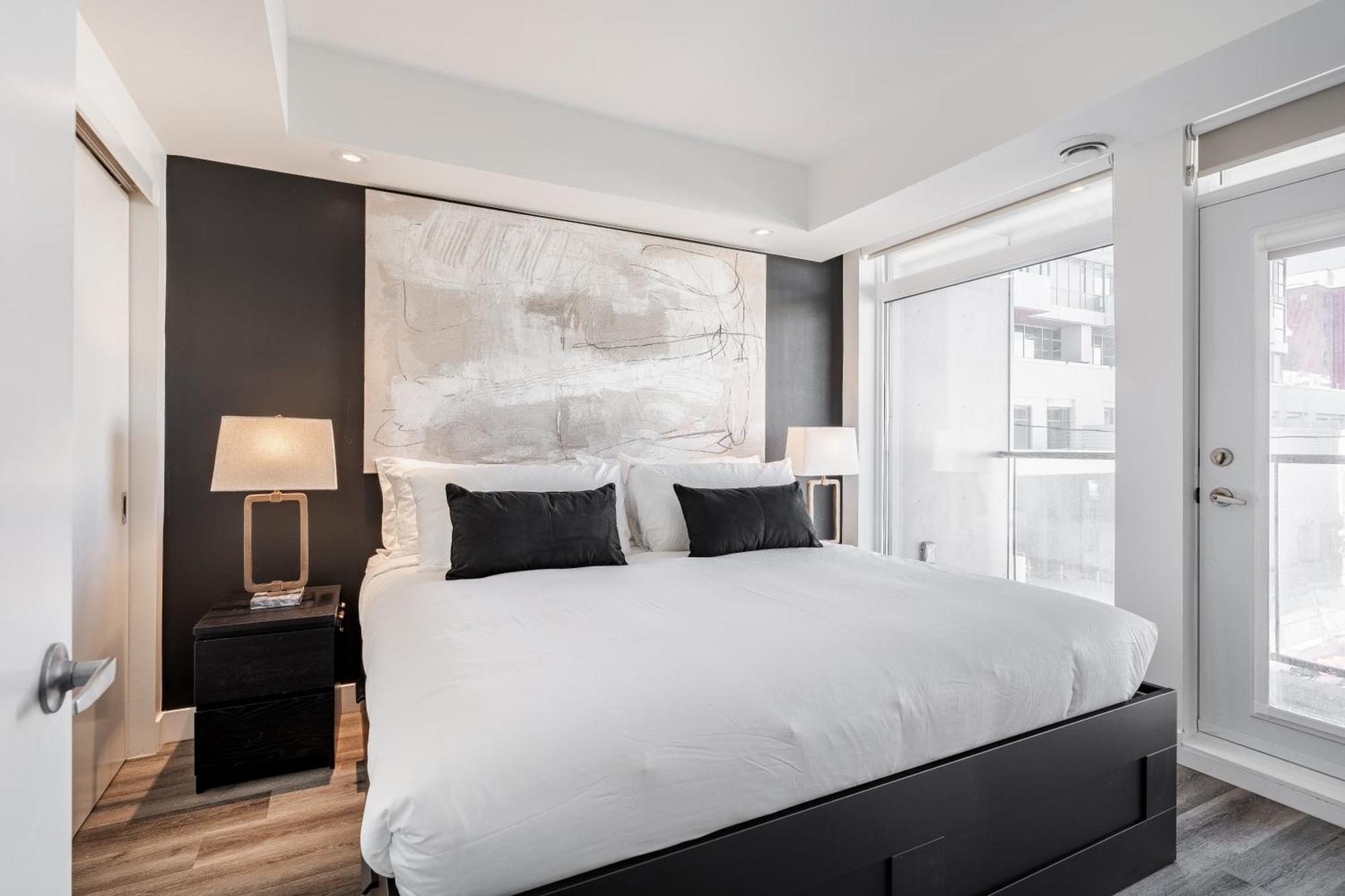 Westview Luxury Suites Оттава Экстерьер фото