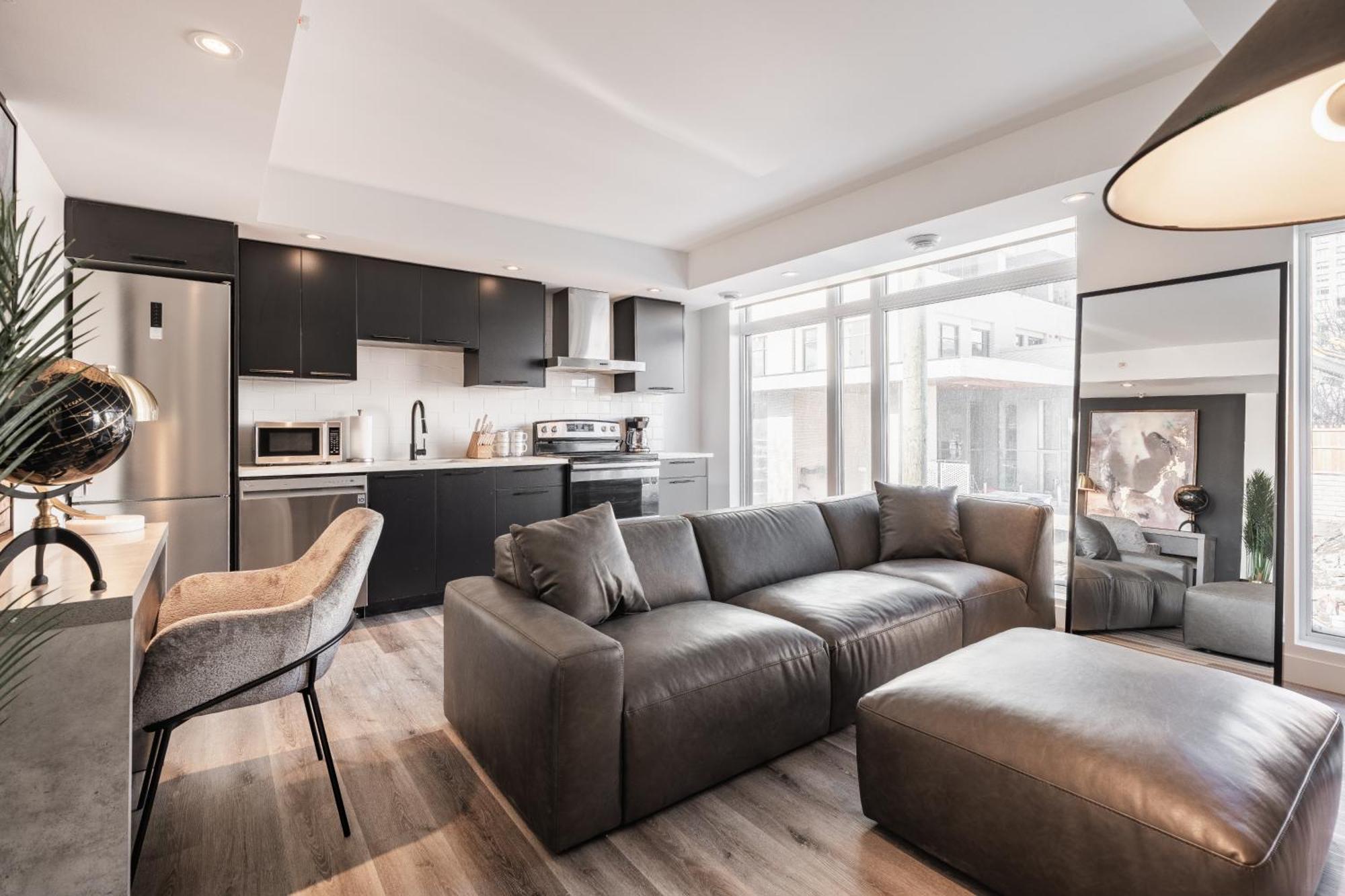 Westview Luxury Suites Оттава Экстерьер фото