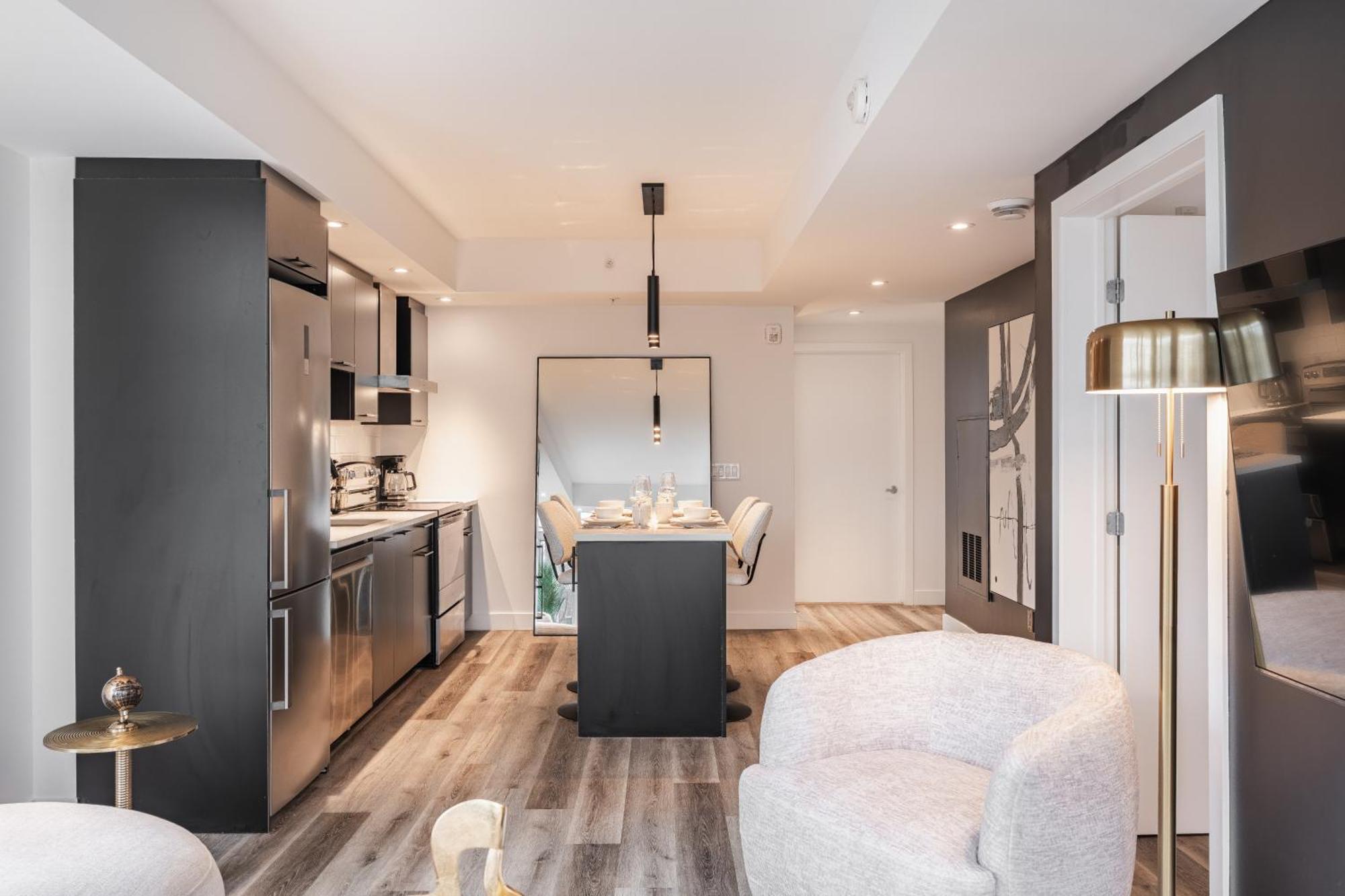 Westview Luxury Suites Оттава Экстерьер фото